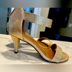 EUC Gold Shoes. Size 6.5 M. Worn 1 time. 3” heels. Style & Co brand from Macys.